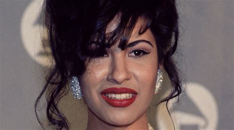 selena quintanilla nudes|Tragic Details Found In Selenas Autopsy Report